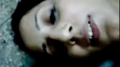 Alina menunjukkan dengan pisang vidioxxxjepang