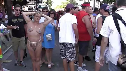 Bermain dengan mainan, ally 20 vidiobokepxxx yo college cutie video pertama